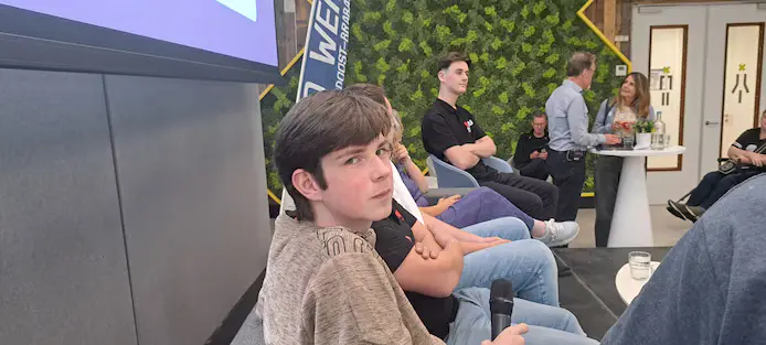 Een VSO-leerling die zijn ‘werkgever’ kippenvel bezorgt; Lucas flikt ‘m dat